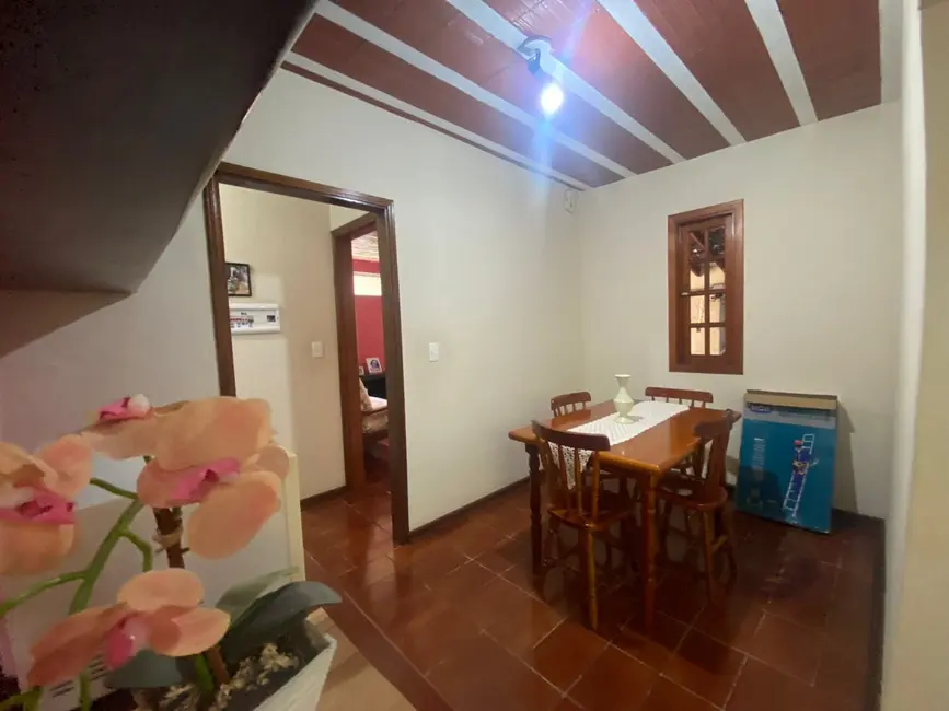 Foto 3 de Casa com 4 quartos à venda, 198m2 em Jaguariuna - SP