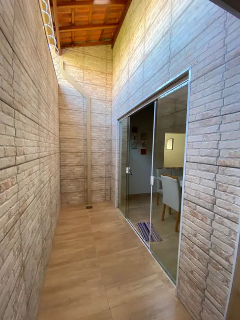 Foto 9 de Casa com 4 quartos à venda, 185m2 em Jaguariuna - SP