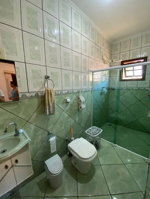 Foto 4 de Casa com 4 quartos à venda, 185m2 em Jaguariuna - SP