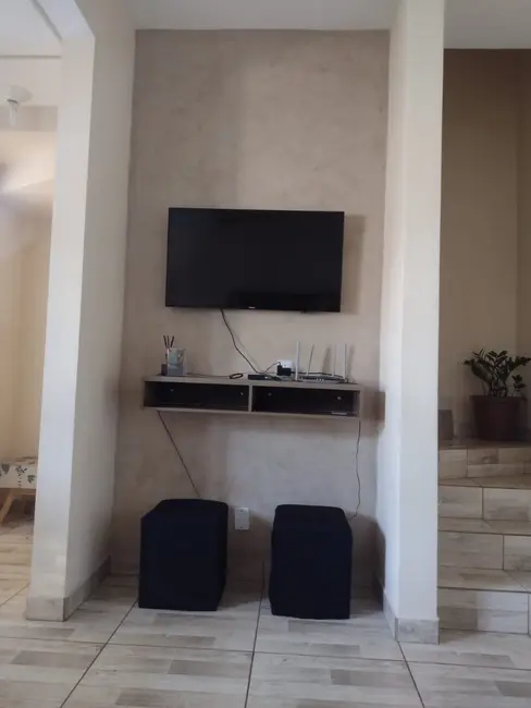 Foto 5 de Casa de Condomínio com 2 quartos à venda, 62m2 em Jaguariuna - SP