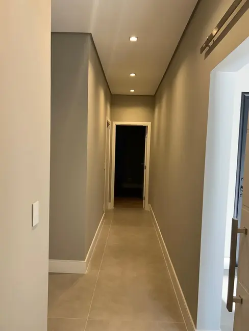 Foto 2 de Casa de Condomínio com 3 quartos à venda, 360m2 em Jaguariuna - SP