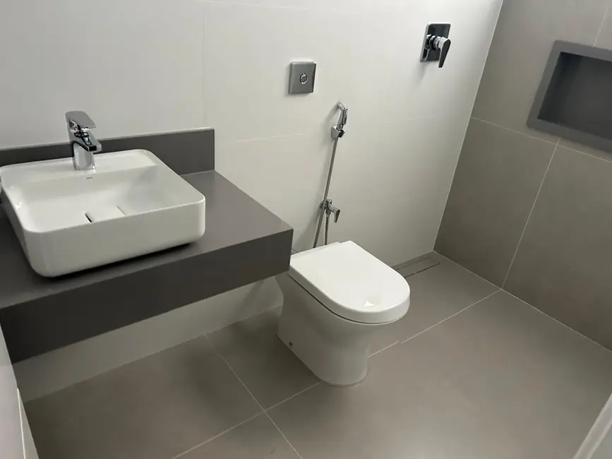 Foto 4 de Casa de Condomínio com 3 quartos à venda, 360m2 em Jaguariuna - SP