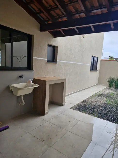 Foto 3 de Casa com 3 quartos à venda, 112m2 em Jaguariuna - SP