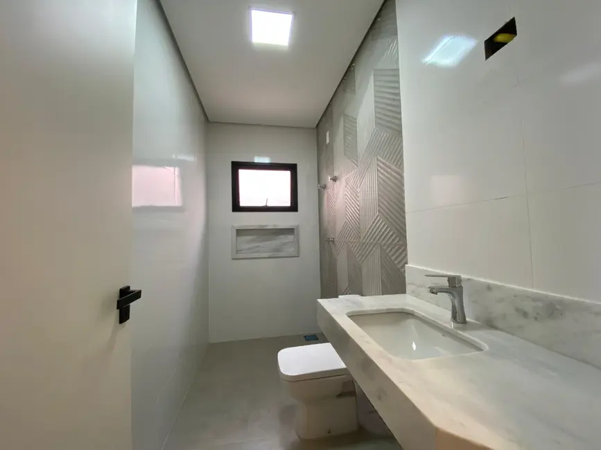 Foto 3 de Casa de Condomínio com 3 quartos à venda, 150m2 em Jaguariuna - SP