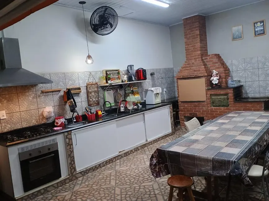 Foto 2 de Chácara com 3 quartos à venda, 240m2 em Jaguariuna - SP