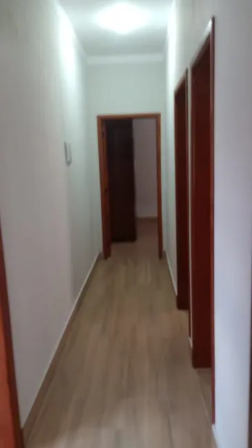 Foto 2 de Casa com 3 quartos à venda, 160m2 em Jaguariuna - SP