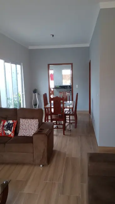 Foto 4 de Casa com 3 quartos à venda, 160m2 em Jaguariuna - SP