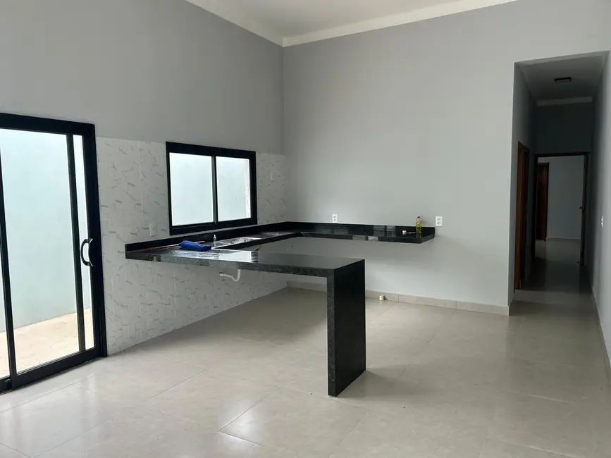 Foto 1 de Casa com 2 quartos à venda, 70m2 em Jaguariuna - SP