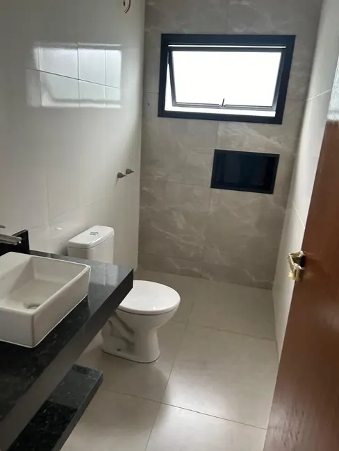 Foto 4 de Casa com 2 quartos à venda, 70m2 em Jaguariuna - SP