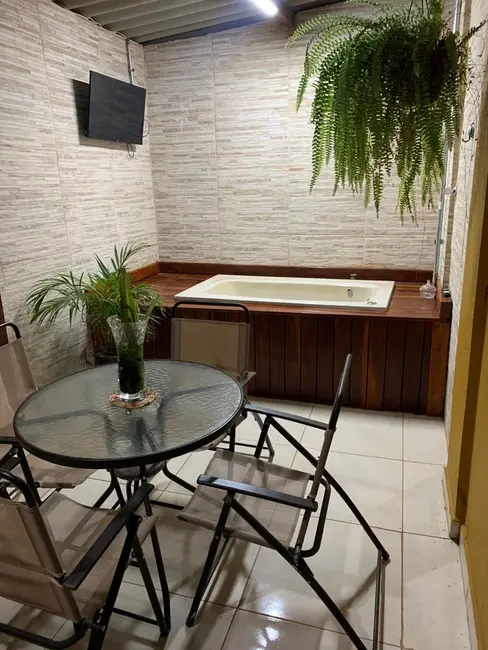 Foto 3 de Chácara com 3 quartos à venda, 182m2 em Jaguariuna - SP