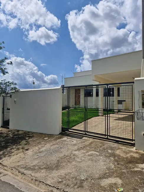 Foto 4 de Casa com 3 quartos à venda e para alugar, 104m2 em Jaguariuna - SP