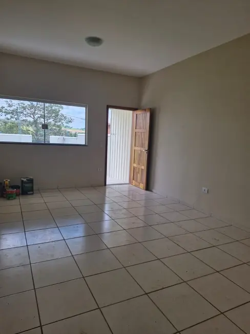 Foto 2 de Casa com 3 quartos à venda e para alugar, 104m2 em Jaguariuna - SP