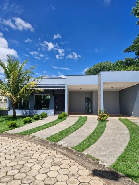 Foto 1 de Casa de Condomínio com 3 quartos para alugar, 168m2 em Jaguariuna - SP