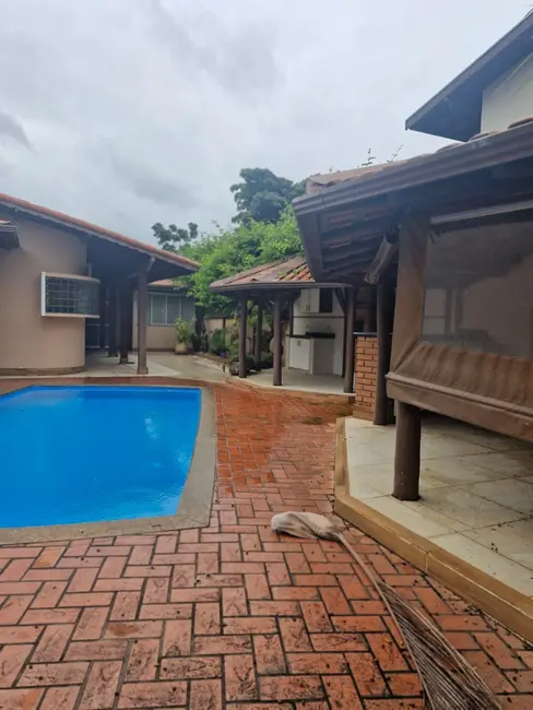Foto 9 de Casa com 2 quartos à venda, 178m2 em Jaguariuna - SP