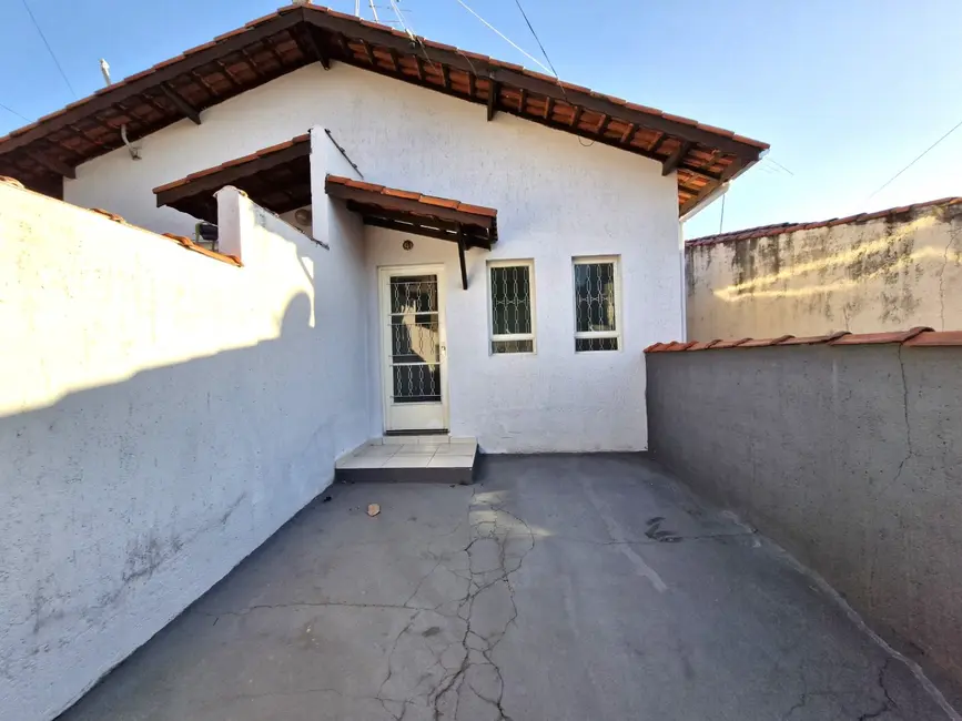 Foto 1 de Casa com 1 quarto para alugar, 70m2 em Jaguariuna - SP