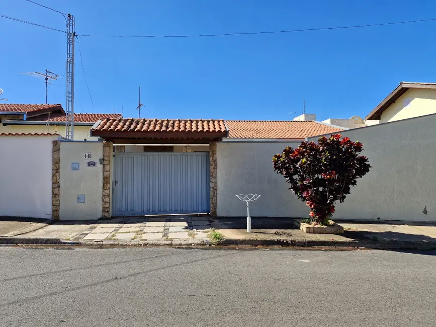 Foto 2 de Casa com 3 quartos à venda, 262m2 em Jaguariuna - SP