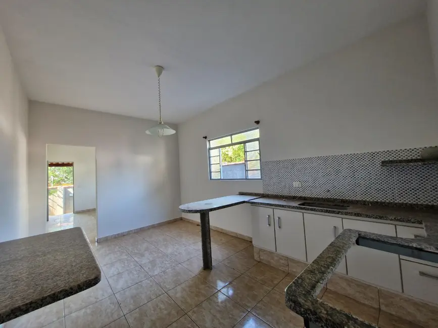 Foto 7 de Casa com 2 quartos para alugar, 132m2 em Jaguariuna - SP