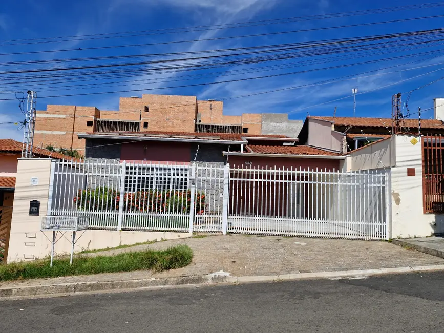 Foto 2 de Casa com 3 quartos à venda, 270m2 em Jaguariuna - SP