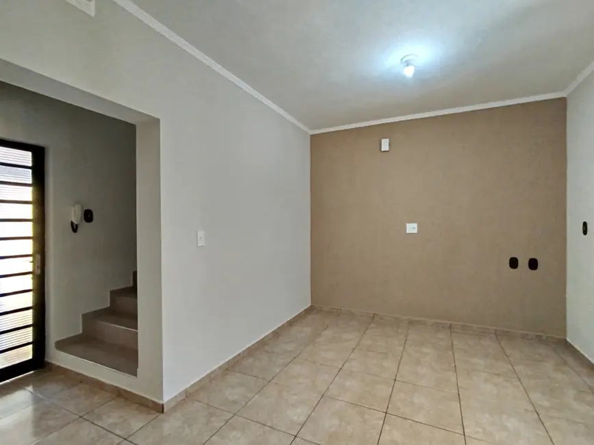 Foto 6 de Casa com 3 quartos para alugar, 180m2 em Jaguariuna - SP