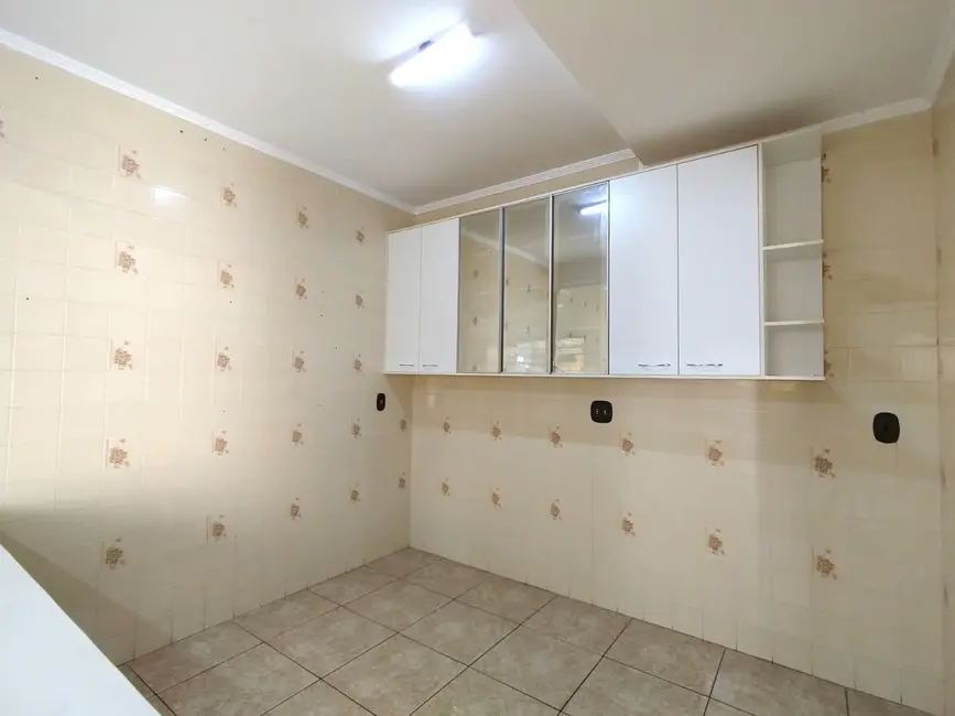 Foto 8 de Casa com 3 quartos para alugar, 180m2 em Jaguariuna - SP