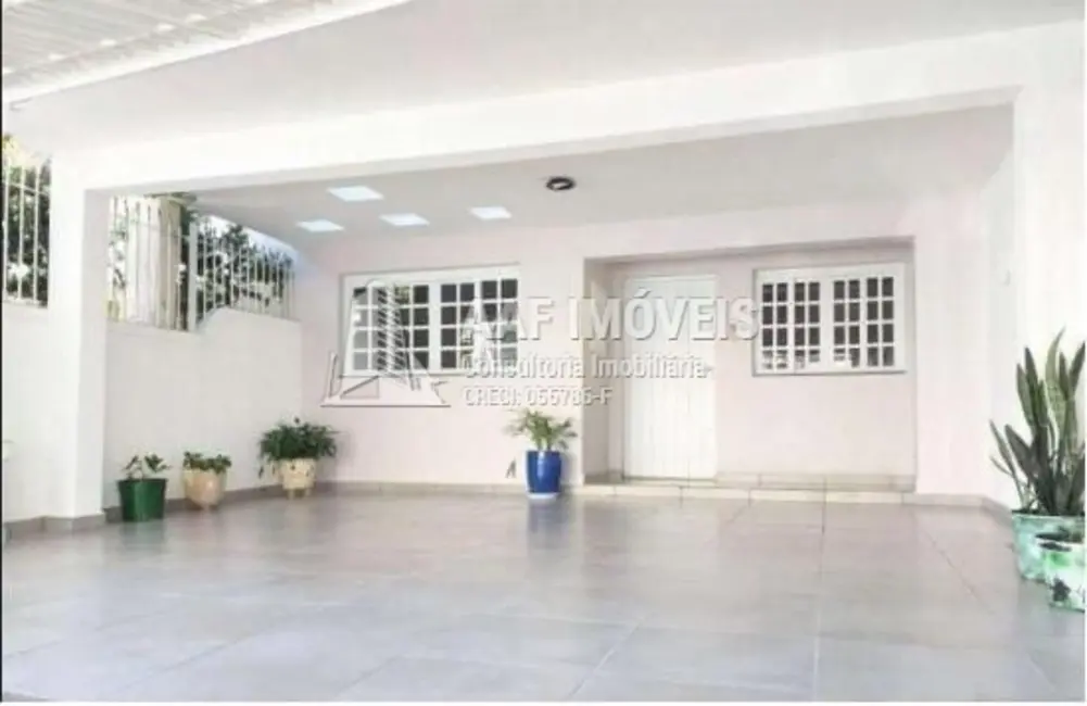 Sobrado com 4 quartos à venda, 285m2 em Cambuci, São Paulo - SP - imagem 2 Foto 2 de Sobrado com 4 quartos à venda, 285m2 em Cambuci, São Paulo - SP