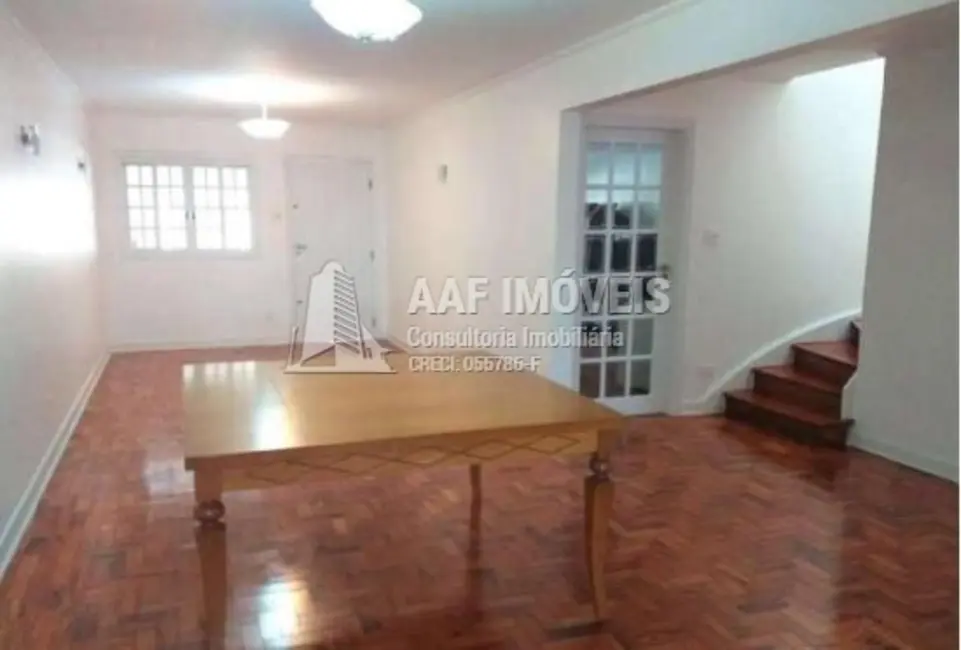 Sobrado com 4 quartos à venda, 285m2 em Cambuci, São Paulo - SP - imagem 3 Foto 3 de Sobrado com 4 quartos à venda, 285m2 em Cambuci, São Paulo - SP