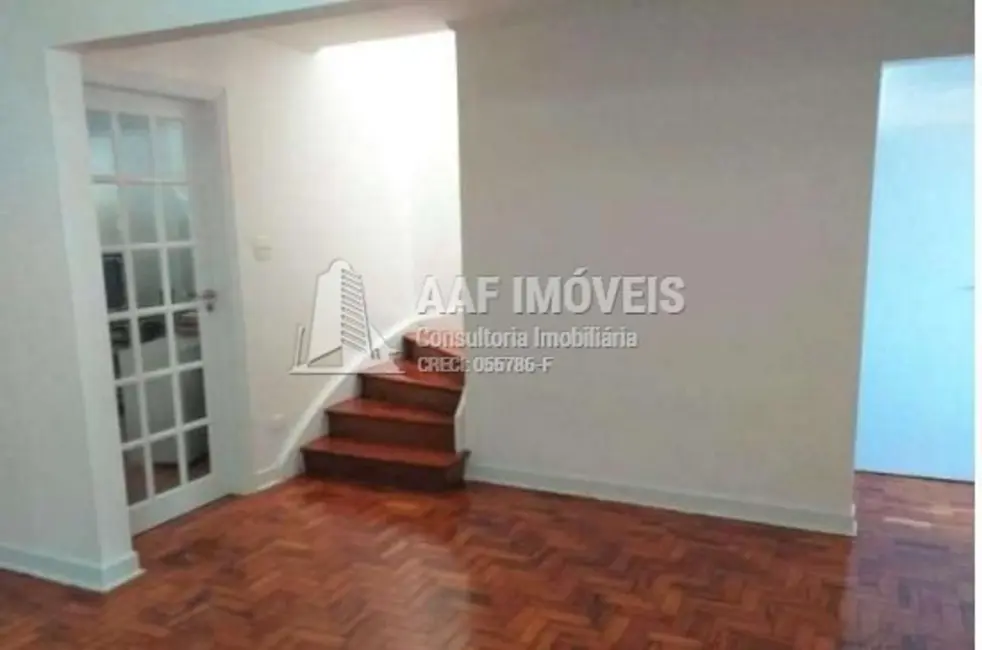 Sobrado com 4 quartos à venda, 285m2 em Cambuci, São Paulo - SP - imagem 4 Foto 4 de Sobrado com 4 quartos à venda, 285m2 em Cambuci, São Paulo - SP