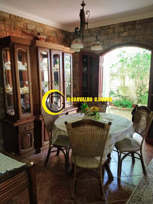 Foto 33 de Casa com 6 quartos à venda, 486m2 em Centro, Saquarema - RJ