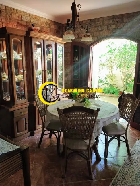 Foto 36 de Casa com 6 quartos à venda, 486m2 em Centro, Saquarema - RJ