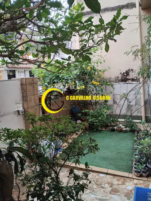 Casa com 4 quartos à venda, 103m2 em Ramos, Rio De Janeiro - RJ - imagem 8 Foto 8 de Casa com 4 quartos à venda, 103m2 em Ramos, Rio De Janeiro - RJ
