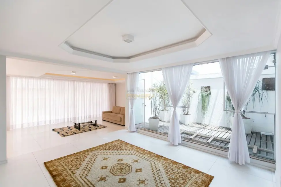 Casa com 5 quartos à venda, 850m2 em Portão, Curitiba - PR - imagem 6 Foto 6 de Casa com 5 quartos à venda, 850m2 em Portão, Curitiba - PR