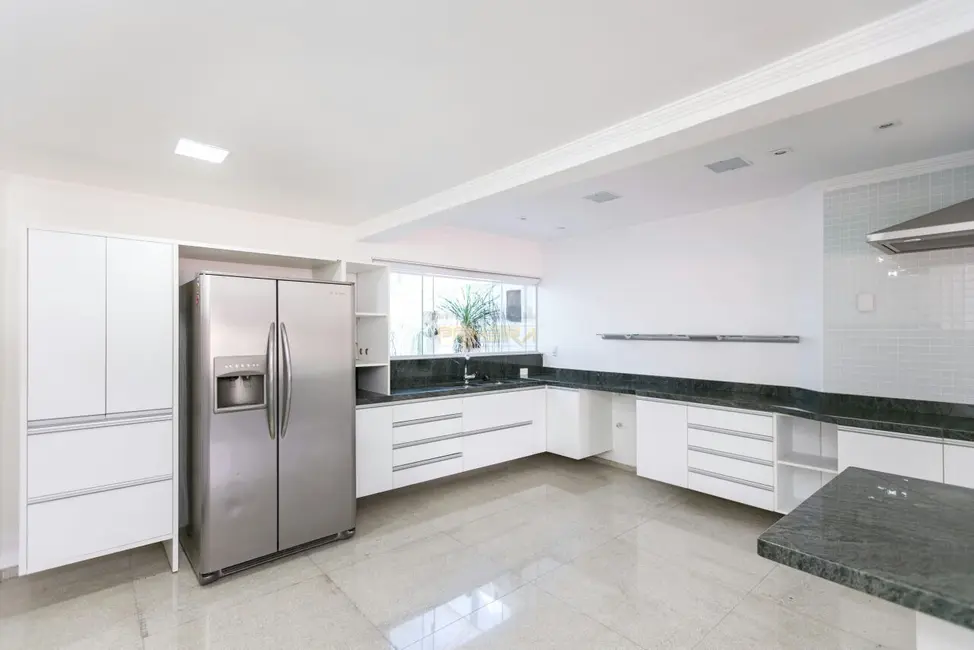 Casa com 5 quartos à venda, 850m2 em Portão, Curitiba - PR - imagem 4 Foto 4 de Casa com 5 quartos à venda, 850m2 em Portão, Curitiba - PR