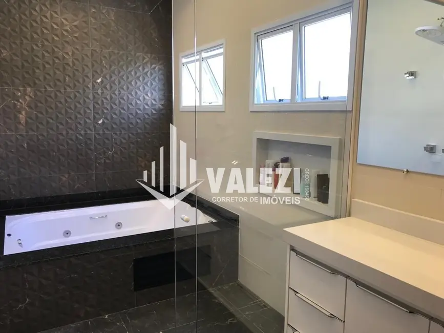 Foto 3 de Casa de Condomínio com 4 quartos à venda, 350m2 em Vivendas do Lago, Sorocaba - SP