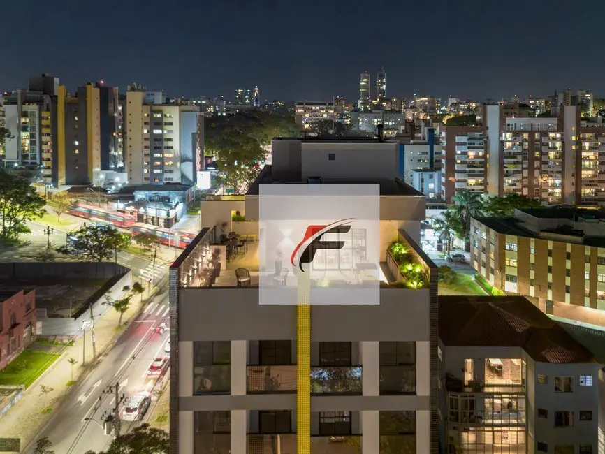 Kitnet com 1 quarto à venda, 32m2 em Mercês, Curitiba - PR - imagem 5 Foto 5 de Kitnet com 1 quarto à venda, 32m2 em Mercês, Curitiba - PR