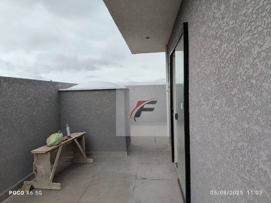 Sobrado com 4 quartos à venda, 80m2 em Sítio Cercado, Curitiba - PR - imagem 9 Foto 9 de Sobrado com 4 quartos à venda, 80m2 em Sítio Cercado, Curitiba - PR