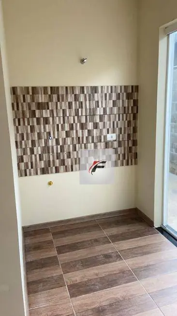 Casa com 3 quartos à venda, 200m2 em Sítio Cercado, Curitiba - PR - imagem 3 Foto 3 de Casa com 3 quartos à venda, 200m2 em Sítio Cercado, Curitiba - PR