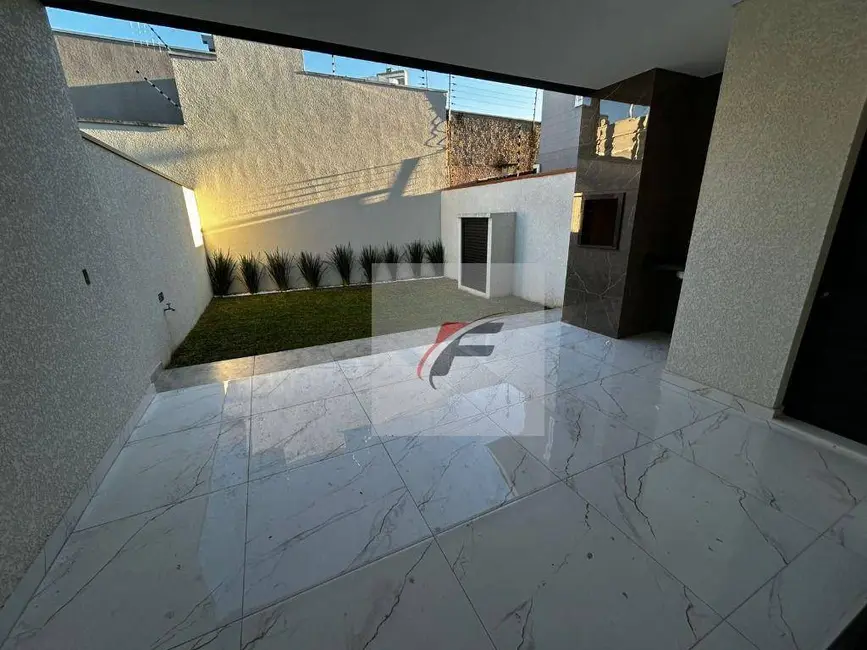 Casa com 3 quartos à venda, 150m2 em Centro, Sao Jose Dos Pinhais - PR - imagem 9 Foto 9 de Casa com 3 quartos à venda, 150m2 em Centro, Sao Jose Dos Pinhais - PR