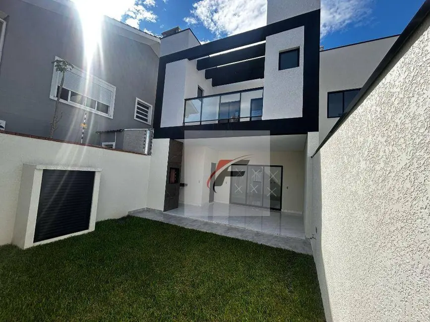 Casa com 3 quartos à venda, 150m2 em Centro, Sao Jose Dos Pinhais - PR - imagem 8 Foto 8 de Casa com 3 quartos à venda, 150m2 em Centro, Sao Jose Dos Pinhais - PR