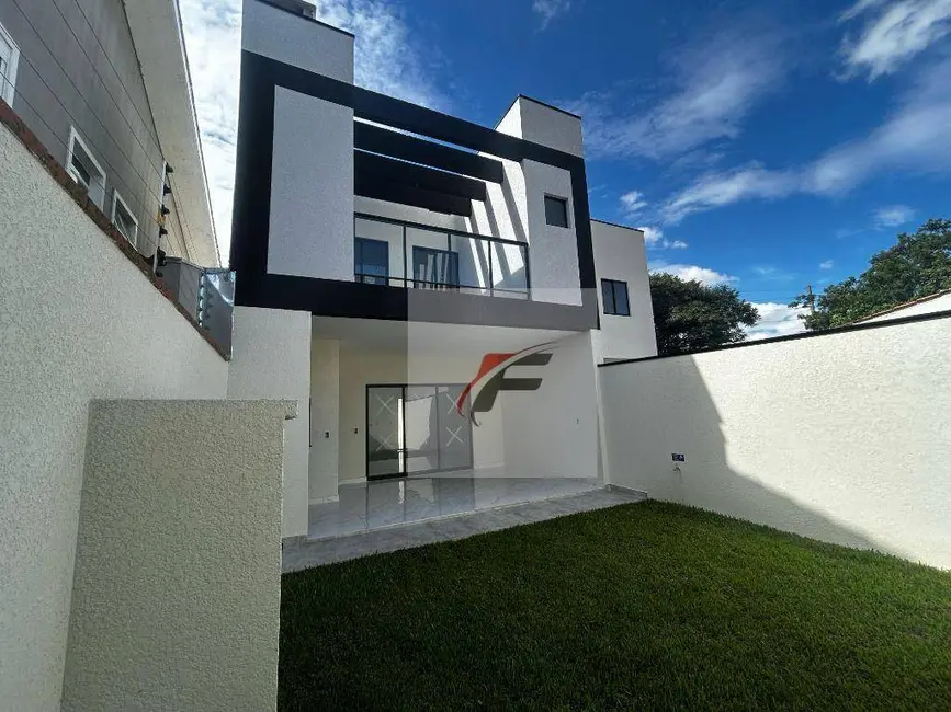Casa com 3 quartos à venda, 150m2 em Centro, Sao Jose Dos Pinhais - PR - imagem 6 Foto 6 de Casa com 3 quartos à venda, 150m2 em Centro, Sao Jose Dos Pinhais - PR