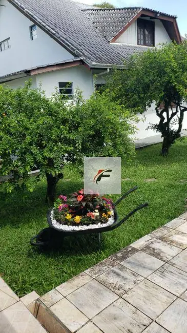 Foto 8 de Casa com 5 quartos à venda, 840m2 em Guaratuba - PR