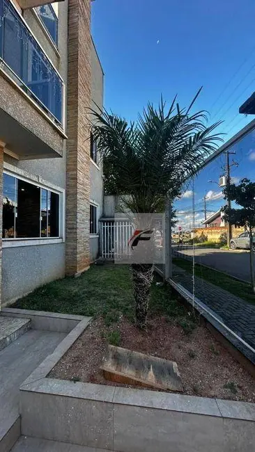 Sobrado com 4 quartos à venda, 250m2 em Campo de Santana, Curitiba - PR - imagem 5 Foto 5 de Sobrado com 4 quartos à venda, 250m2 em Campo de Santana, Curitiba - PR