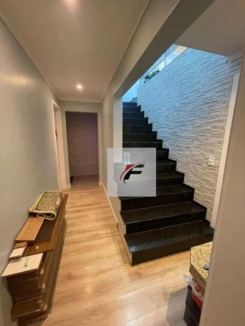 Foto 5 de Sobrado com 4 quartos à venda, 250m2 em Campo de Santana, Curitiba - PR