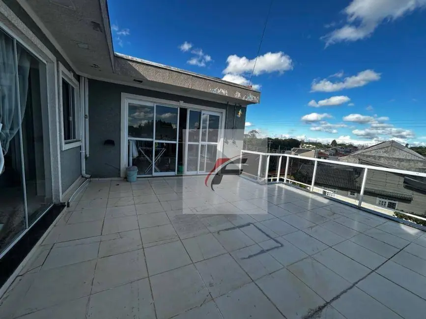 Sobrado com 4 quartos à venda, 250m2 em Campo de Santana, Curitiba - PR - imagem 7 Foto 7 de Sobrado com 4 quartos à venda, 250m2 em Campo de Santana, Curitiba - PR