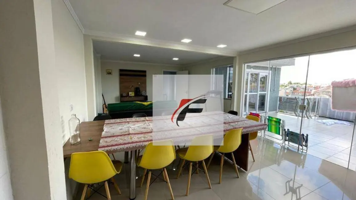 Foto 9 de Sobrado com 4 quartos à venda, 250m2 em Campo de Santana, Curitiba - PR