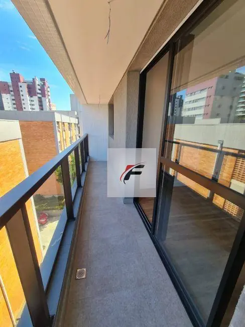 Kitnet com 1 quarto à venda, 36m2 em Batel, Curitiba - PR - imagem 5 Foto 5 de Kitnet com 1 quarto à venda, 36m2 em Batel, Curitiba - PR