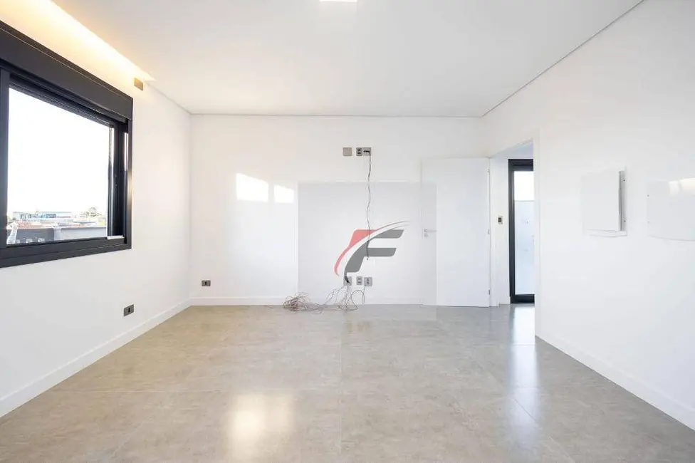 Sobrado com 4 quartos à venda, 220m2 em Cruzeiro, Sao Jose Dos Pinhais - PR - imagem 5 Foto 5 de Sobrado com 4 quartos à venda, 220m2 em Cruzeiro, Sao Jose Dos Pinhais - PR