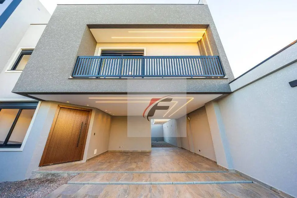 Sobrado com 4 quartos à venda, 220m2 em Cruzeiro, Sao Jose Dos Pinhais - PR - imagem 1 Foto 1 de Sobrado com 4 quartos à venda, 220m2 em Cruzeiro, Sao Jose Dos Pinhais - PR
