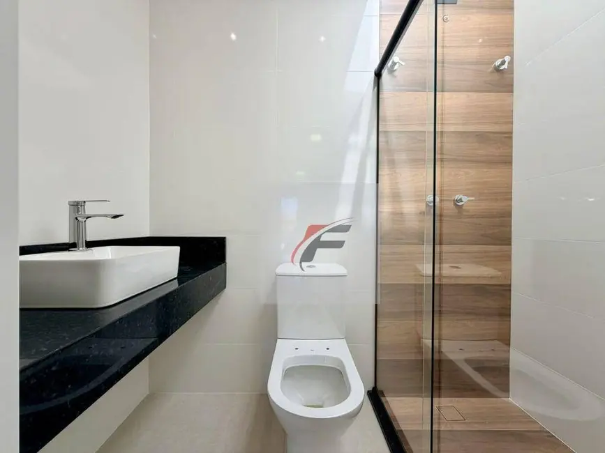 Foto 2 de Sobrado com 3 quartos à venda, 200m2 em Aristocrata, Sao Jose Dos Pinhais - PR