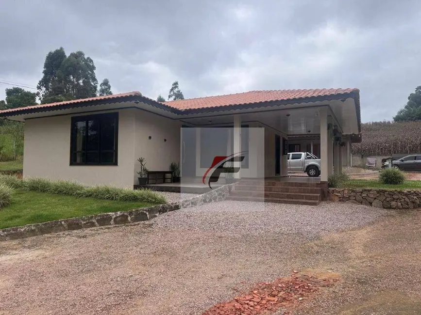 Foto 1 de Chácara com 3 quartos à venda, 30000m2 em Centro, Mandirituba - PR