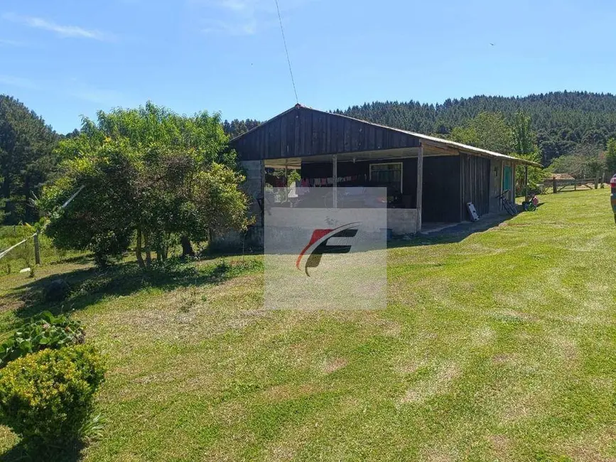 Foto 1 de Chácara com 3 quartos à venda, 8470m2 em Agudos Do Sul - PR